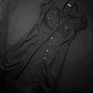 A Byer Long Black Shirt Sz M Cap Sleeve W/ button